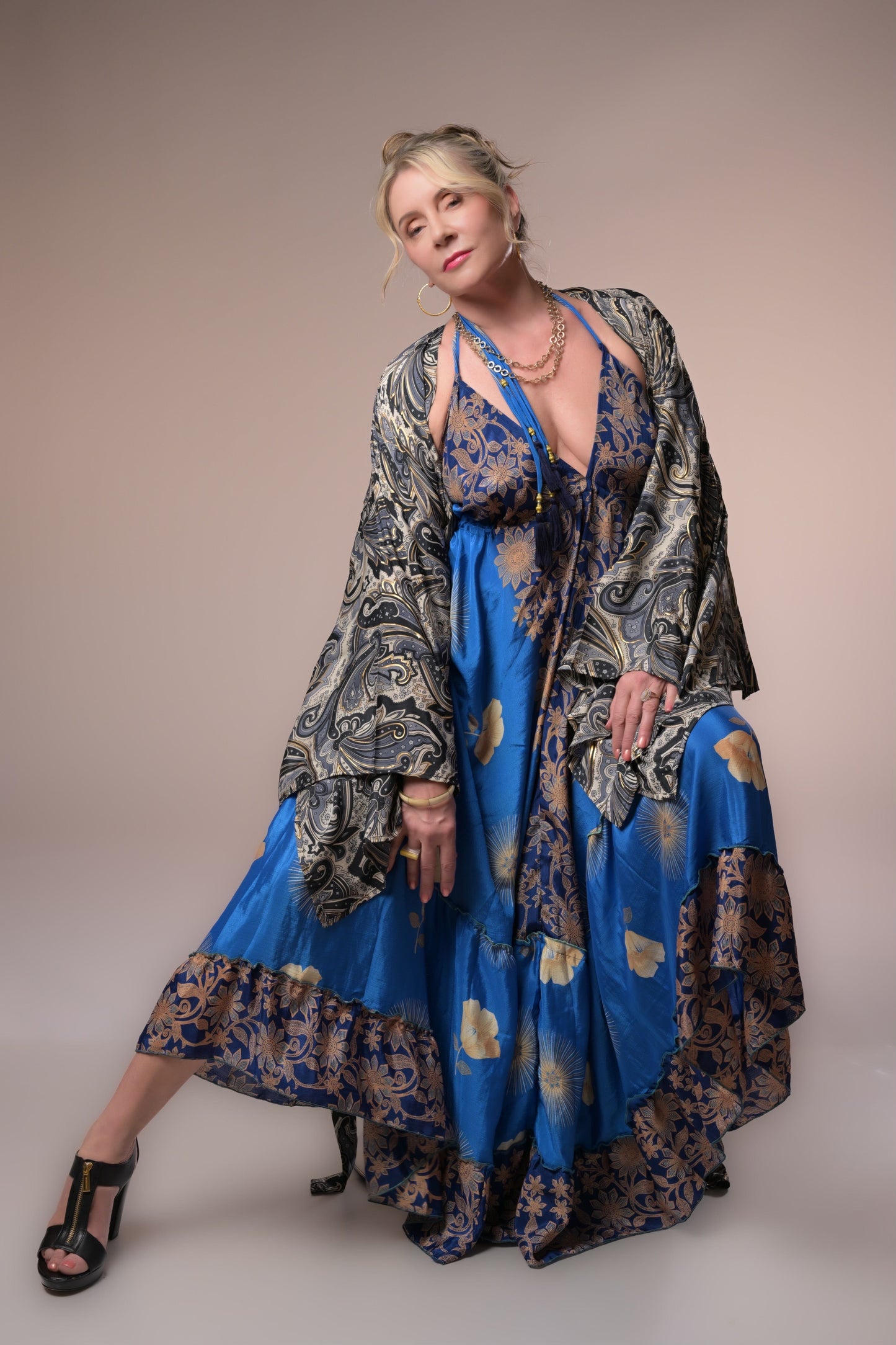 Kira Kimono