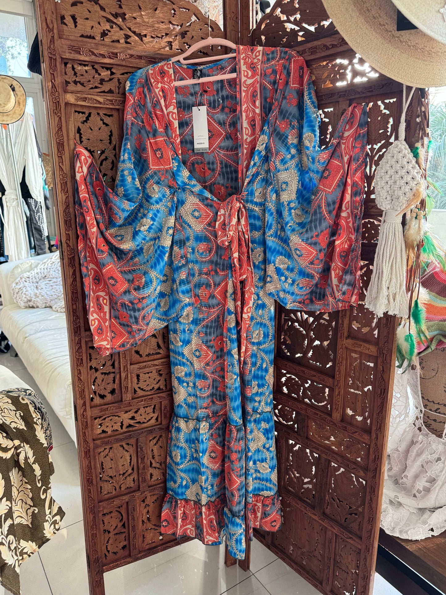 Kira Kimono