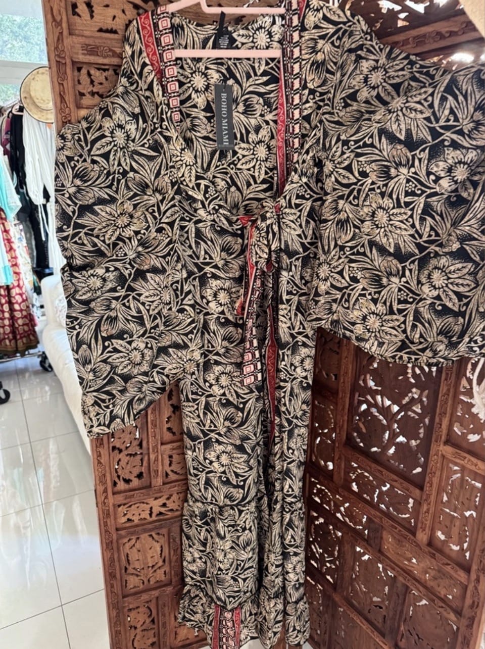 Kira Kimono