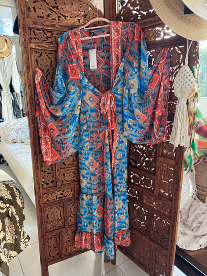 Kira Kimono